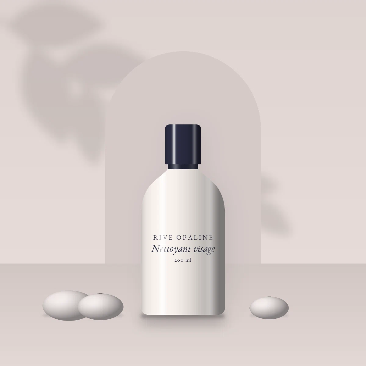 Nettoyant visage réconfortant à l'eau de rose – Rive Opaline, photo d'ambiance