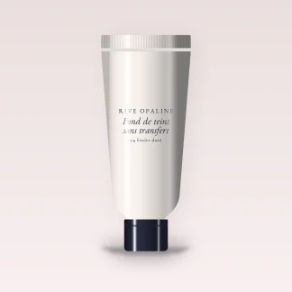 Fond de teint sans transfert à la centella asiatica – Rive Opaline, tube 35 ml, teinte 04 Ivoire doré