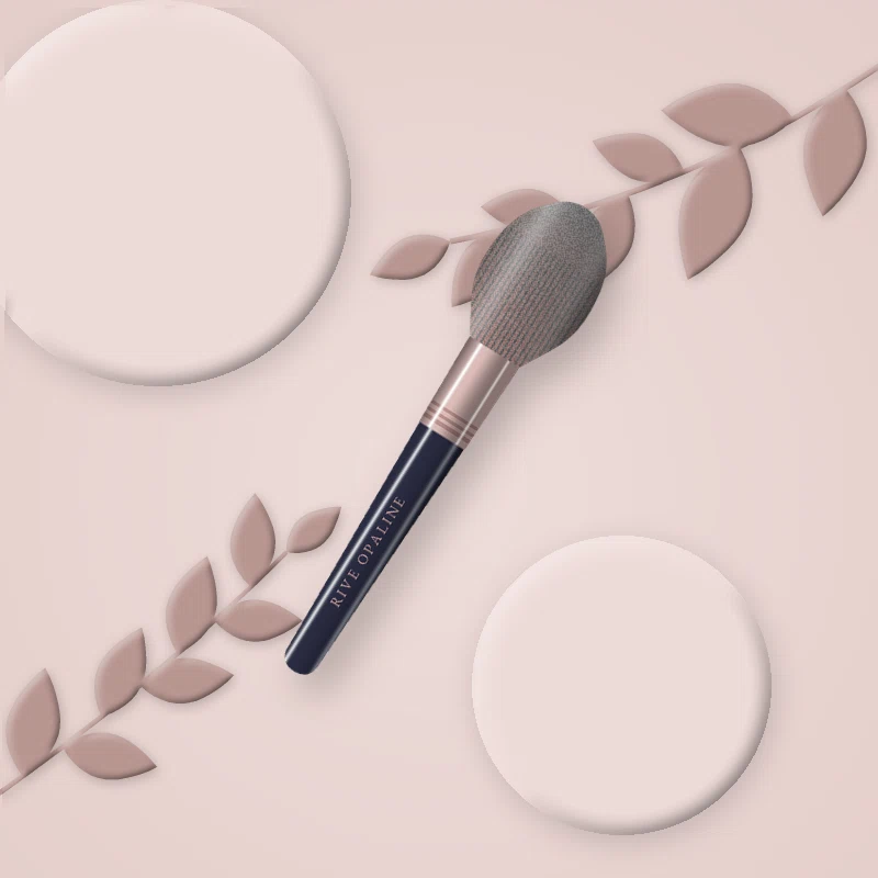 Pinceau smoky aux fibres effilées – Rive Opaline, photo d'ambiance